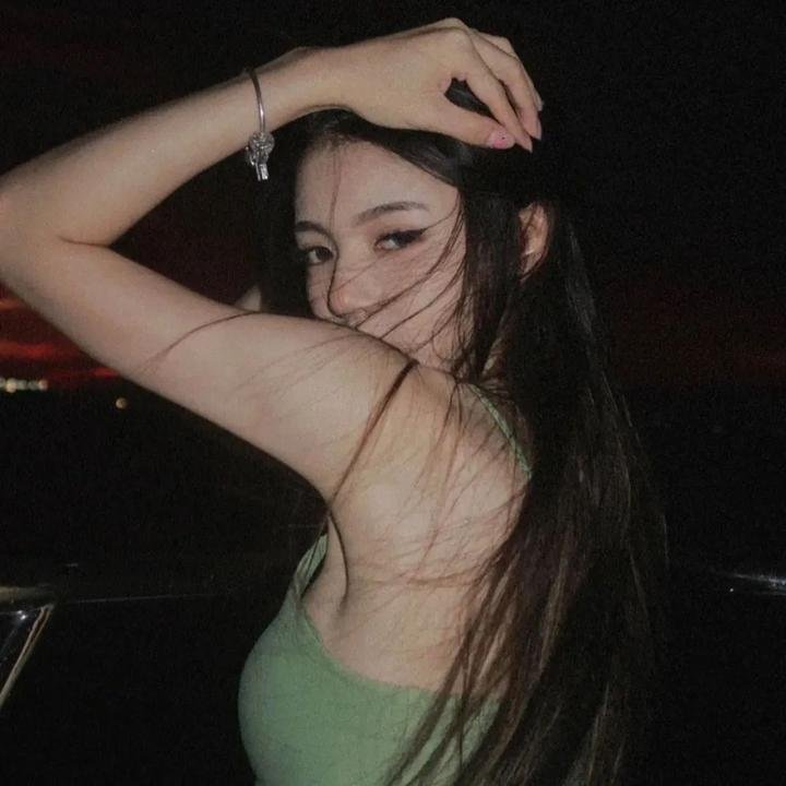 夜深血红